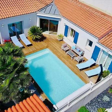Beautiful With Amazing Private Pool Villa Le Château-dʼOléron