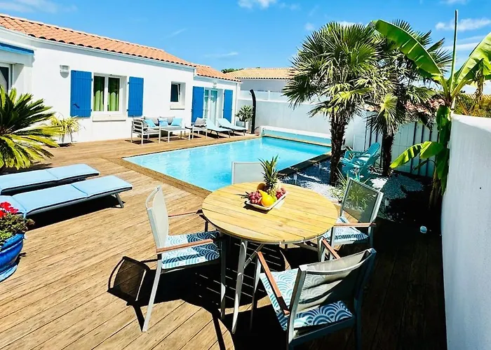 Beautiful With Amazing Private Pool * Le Château-dʼOléron