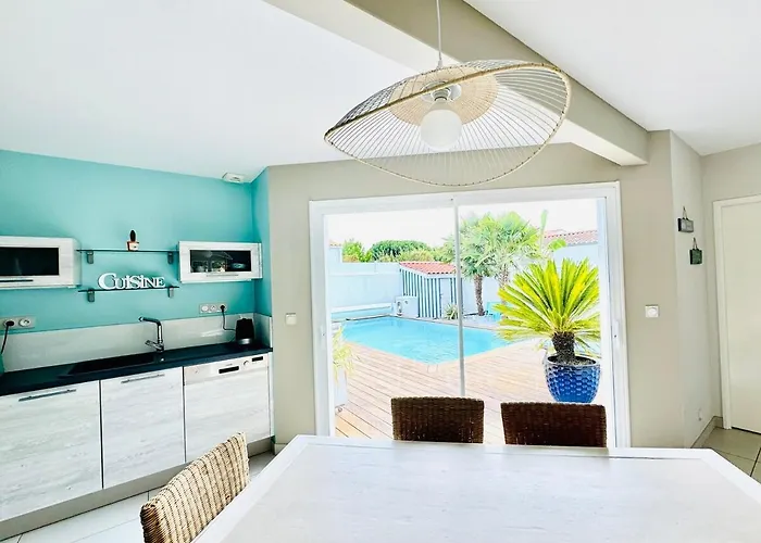 Beautiful With Amazing Private Pool *