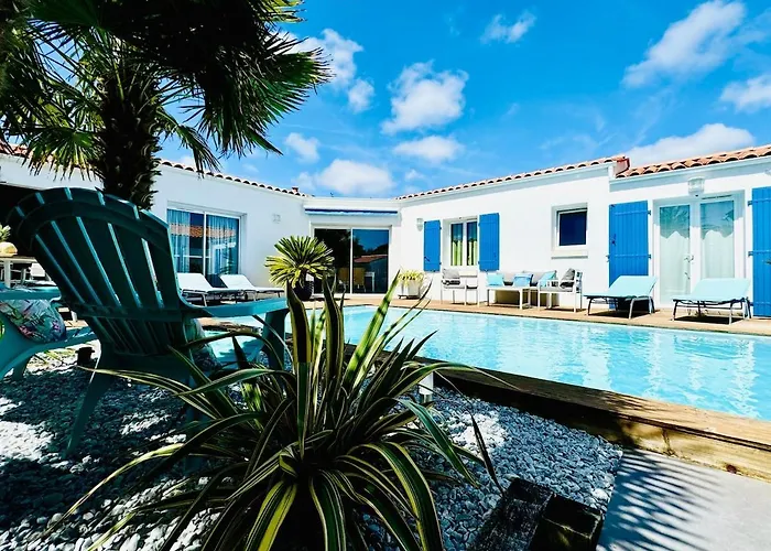 Beautiful With Amazing Private Pool * Le Château-dʼOléron