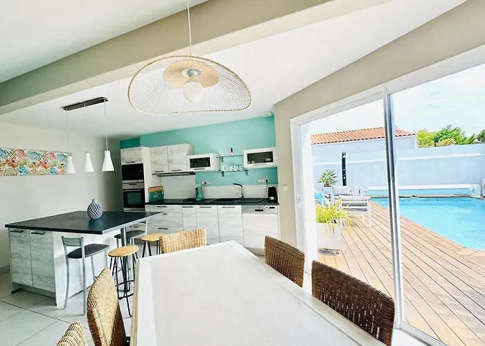 Villa Beautiful With Amazing Private Pool Le Château-dʼOléron
